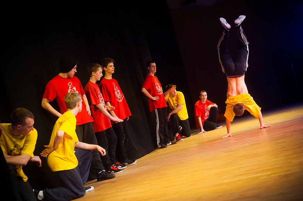 Bangers  - breakdance ("Teatr Tańca" Wielkiej Orkiesty Świątecznej Pomocy w ArtBemie)